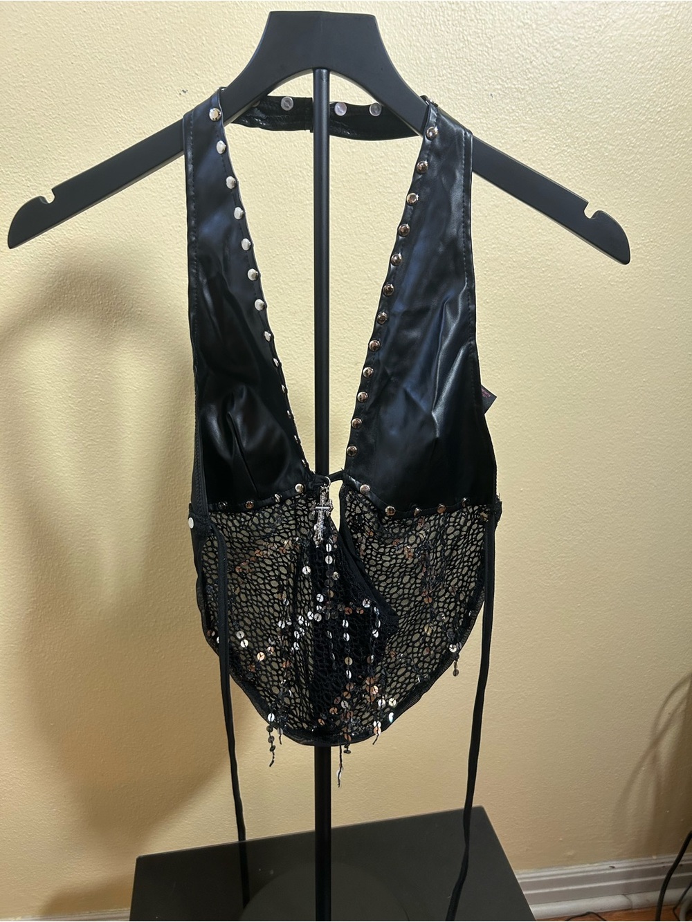 ROMWE Black Sequin Studded Halter Camisole